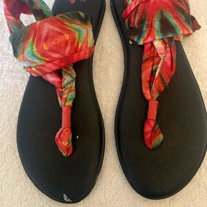 Sanuk Women's Red and Green Sandals
